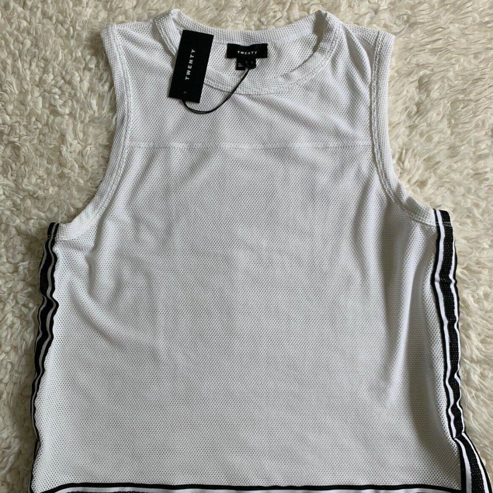 NWT Twenty Montreal Sz L White Mesh Top